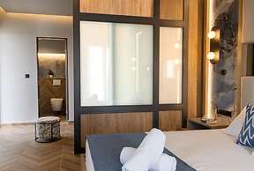 Mythic Summer Hotel