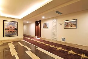 Lemon Tree Hotel, Sector 68, Sohna Road, Gurugram