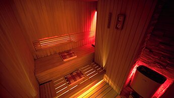 Mari Suites Hotel
