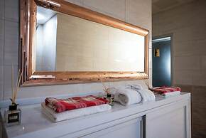 Mari Suites Hotel