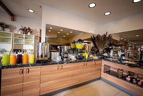 Mari Suites Hotel