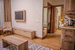 Mari Suites Hotel
