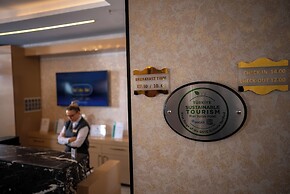 Mari Suites Hotel