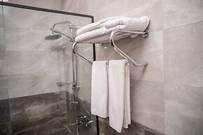 Mari Suites Hotel