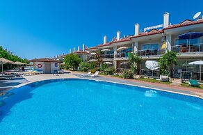 Sunset Beach Club Villas