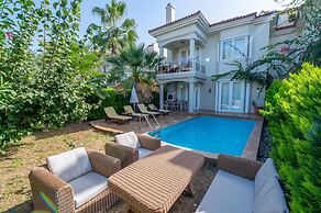 Sunset Beach Club Villas