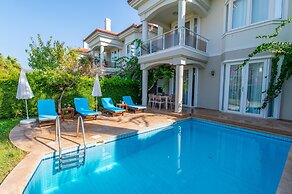Sunset Beach Club Villas