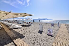 Sunset Beach Club Villas