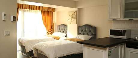 Luxx Suite
