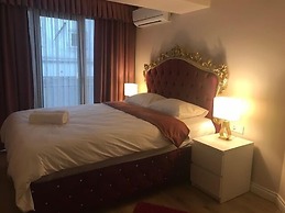 Luxx Suite