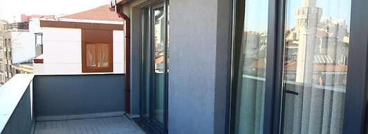 Luxx Suite