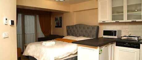 Luxx Suite