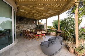 Blue Crystal Villa