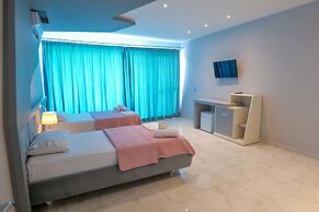 Oceanic Overview Suites
