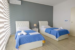 Oceanic Overview Suites