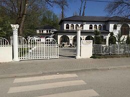 Hotel Camp Karagaq