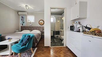 Adria Apartments