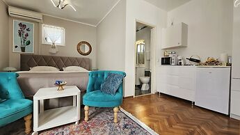 Adria Apartments