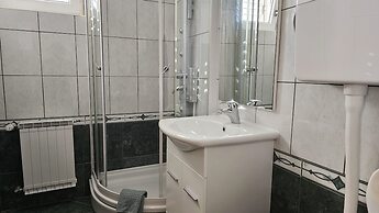Adria Apartments