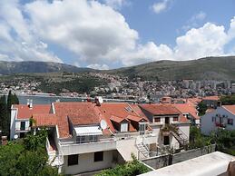 Adria Apartments