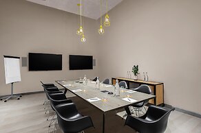 Canopy by Hilton Dubai Al Seef