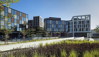 Hampton by Hilton Dubai Al Seef