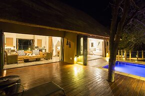 Naledi Game Lodges