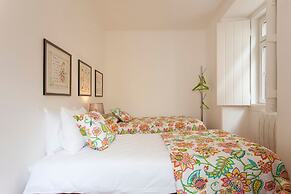 Stylish Lisbon Apartment in Alfama