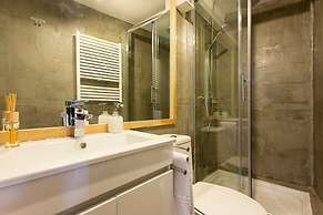Contemporary by Apartments Alfama