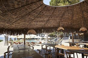 ELIVI Skiathos