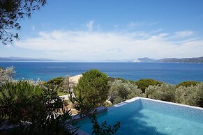 ELIVI Skiathos