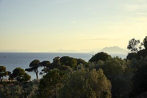 ELIVI Skiathos