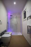 Trevi Contemporary Suite