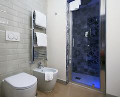 Trevi Contemporary Suite