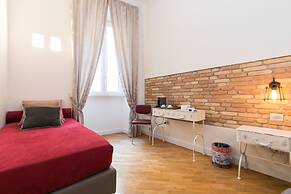Trevi Contemporary Suite