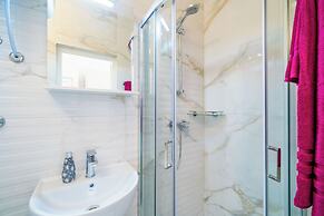 Apartments & Rooms Barisic