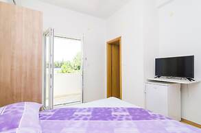 Apartments & Rooms Barisic
