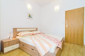 Apartments & Rooms Barisic