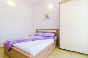 Apartments & Rooms Barisic