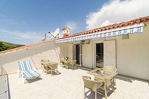 Apartments & Rooms Barisic