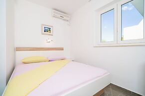 Apartments & Rooms Barisic