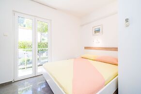 Apartments & Rooms Barisic
