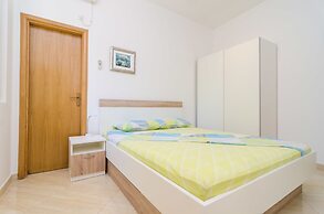 Apartments & Rooms Barisic