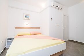 Apartments & Rooms Barisic
