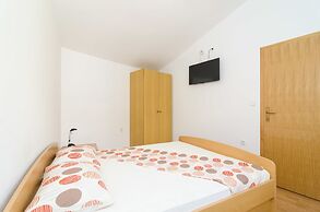 Apartments & Rooms Barisic