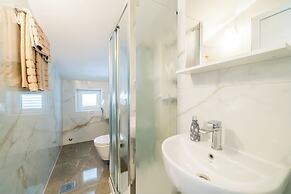 Apartments & Rooms Barisic