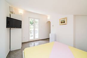 Apartments & Rooms Barisic