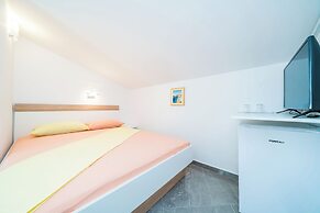 Apartments & Rooms Barisic