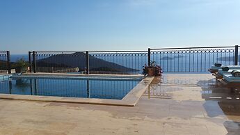 Paradise Kalkan Villalari