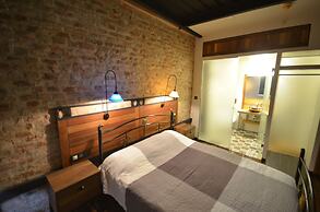 Unver Galata Apart